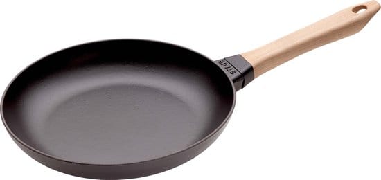 Staub geëmailleerde gietijzeren koekenpan